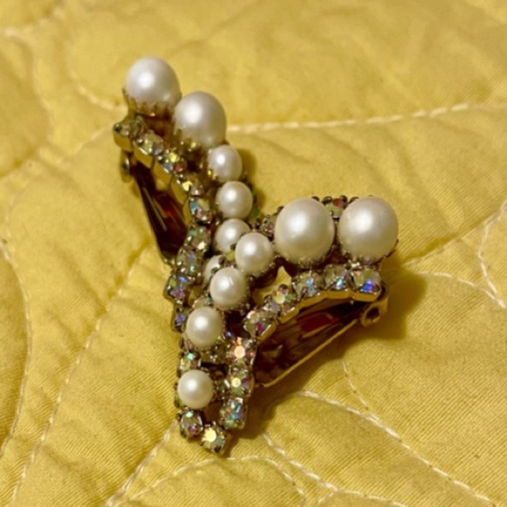 COPY - Vintage clip on earrings
